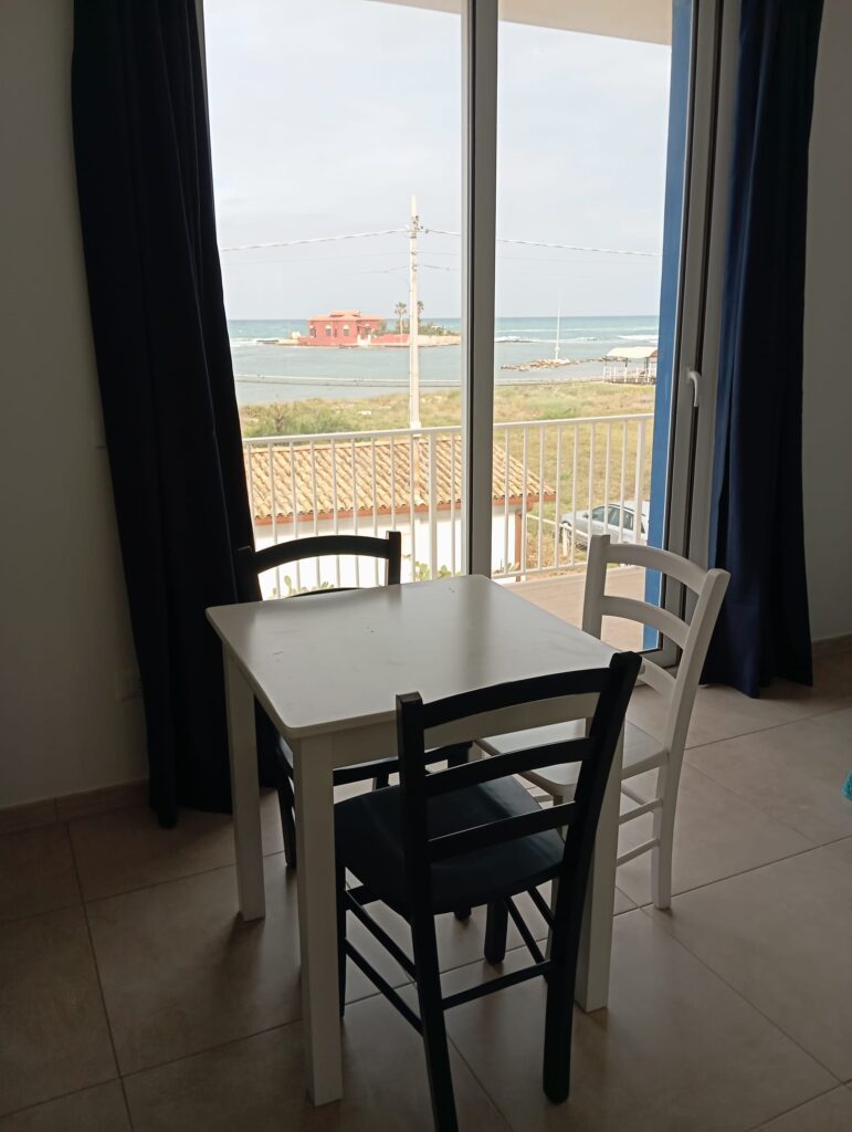 Monolocale Vista Mare 4 Persone - Isolotto Brancati